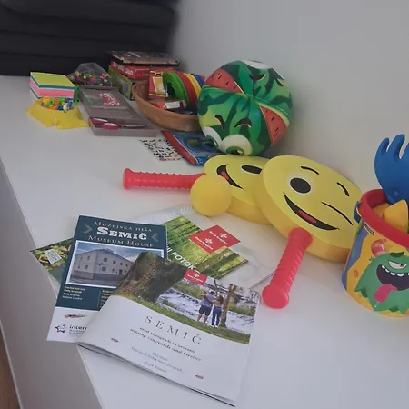 בית כפרי Vineyard Foggy Sea